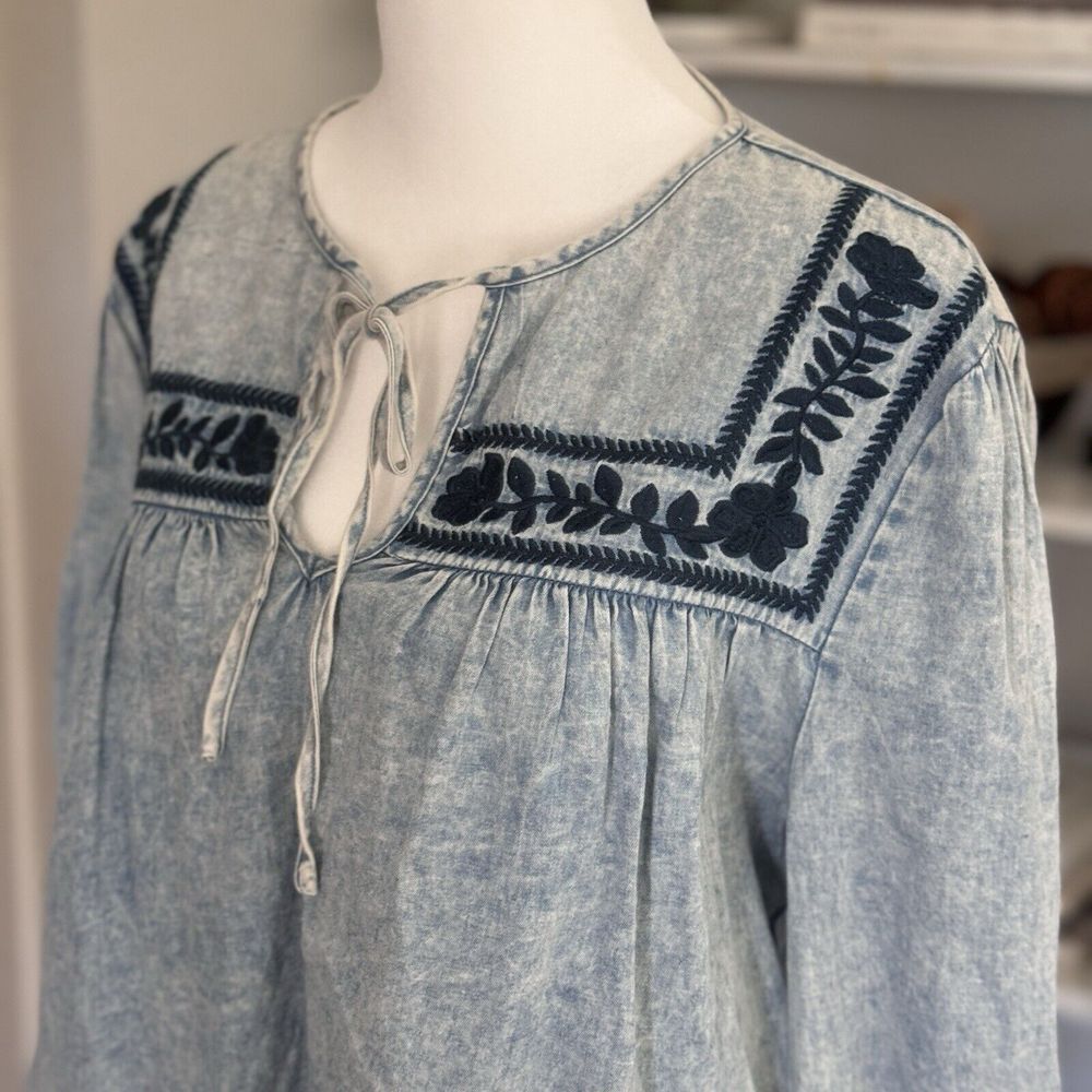 JODIFL Blue Embroidered Blouse